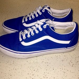 Royal blue men’s Vans